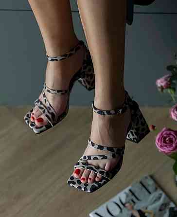 SANTINI Босоніжки жіночі леопардові SANTINI 807381-24 літні / Шкіряні босоніжки на підборах 39 Коломия