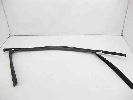 Mercedes-Benz  A2477252300 Гумове напрямне скло передніх лівих дверей EQB X243 GLB X247 Одеса
