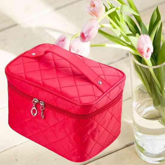 Косметичка женская 12 на 14 на 22 см красный Киев