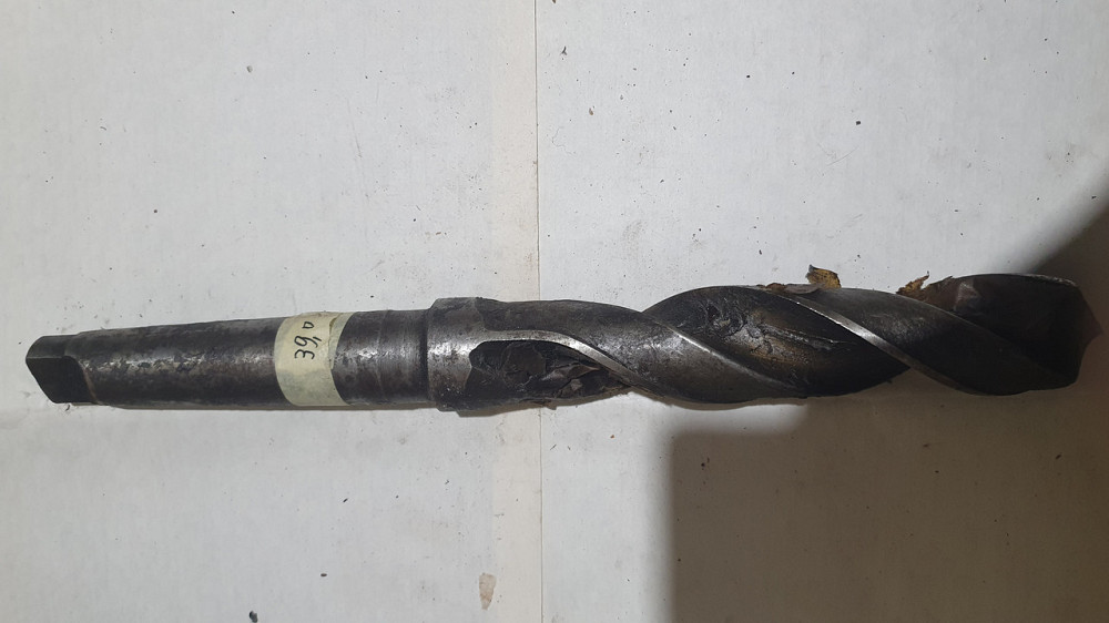 Сверло с коническим хвостовиком 39.0 мм. Р6М5. СССР. Харьков - изображение 1