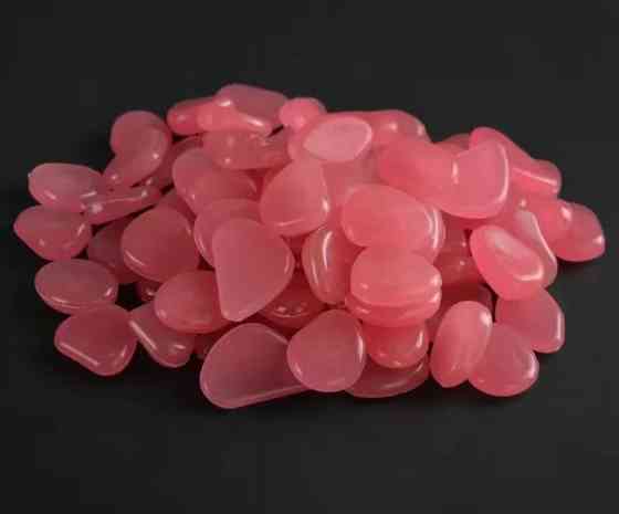 Люминесцентные камни светящиеся в темноте для декора и аквариума Киев