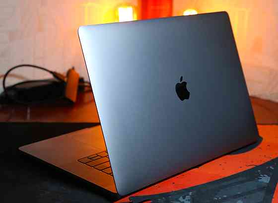 Ноутбук MacBook 15 2019 15.6" i7 / Intel UHD Graphics 630 / 32 gb / SSD 512 GB Ідеальний стан! Харків