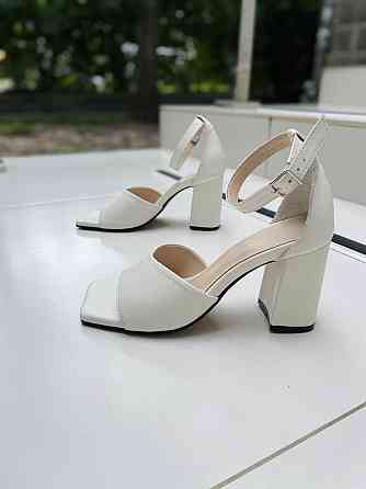 ARLEN Босоніжки жіночі ARLEN Бос-Глория бежеві (літо, шкіра натуральна) (5110) 36р.37р.38р. Коломыя