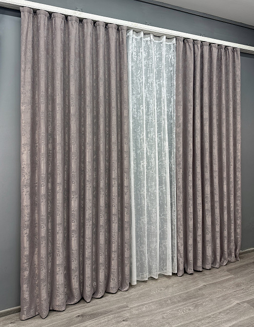 Комплект штор VR-Textil Жаккард Мрамор 150х270 2шт и Тюль 400х270 1210ш-1400т Серо-пудровый с белым 71-007/3 Киев - изображение 11