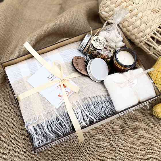 Теплый подарочный набор для уюта: плед, свеча, глинтвейн, сладости Ирпень