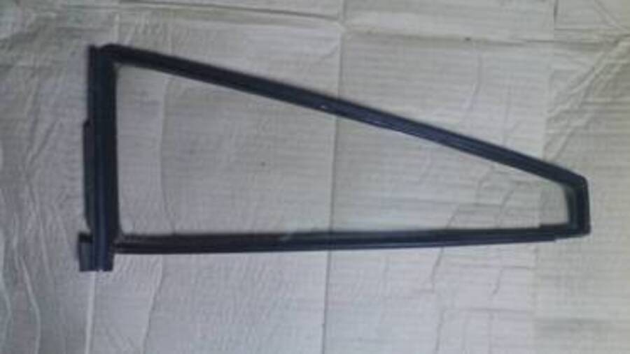 Ущільнювач скла задньої правої, лівої двері 331845218a Фолькс Пассат 86р.в. 331845217a Винница - изображение 4