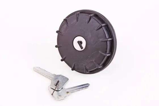 Крышка бензобака 2108 с ключами пластм./метал. (2121, Lanos) Винница