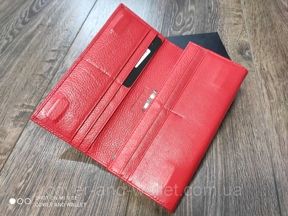 Жіночий шкіряний гаманець на магнітах червоного кольору Marco Coverna MC 1411 Київ - фото 2