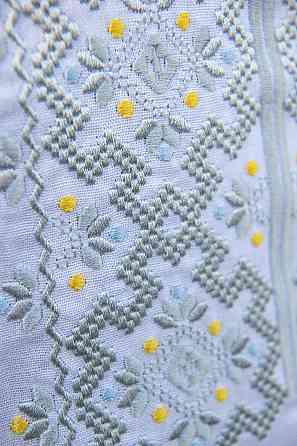 Вышиванка льняная мужская, длинный рукав, белая,( лен ) топ Киев