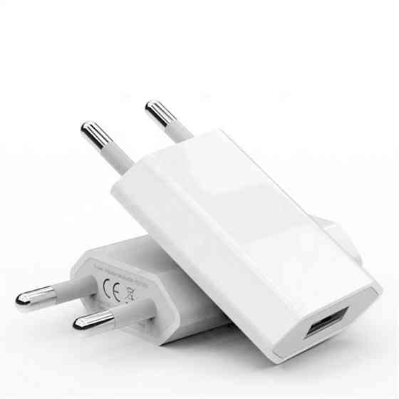 Универсальное зарядное устройство для телефона и других устройств 5V 1A Киев