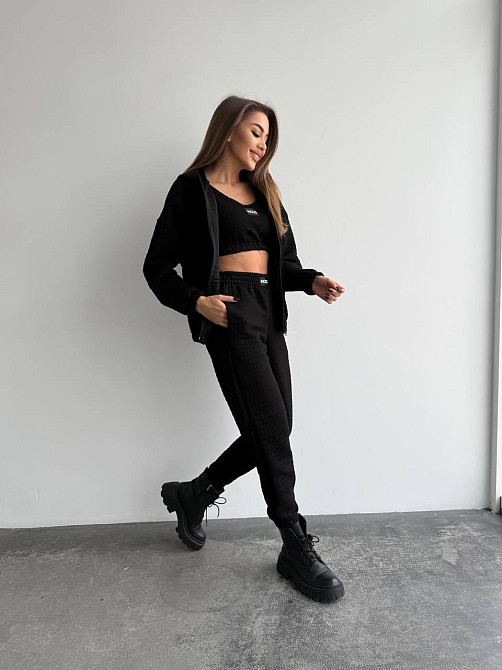 Жіночий прогулянковий костюм-трійка: кофта топ і штани Капітон Чорний, 46/48 Одеса - фото 7