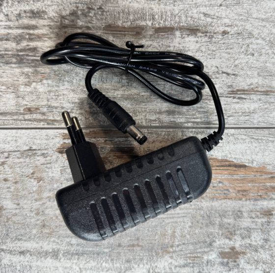 Блок питания 5В 2А с индикатором, адаптер 5.5×2.1/2.5 мм, зарядное устройство для электроники Киев