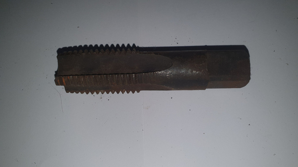 Метчик ручной М27 (0371). Основной шаг - 3. СССР. Харьков - изображение 1