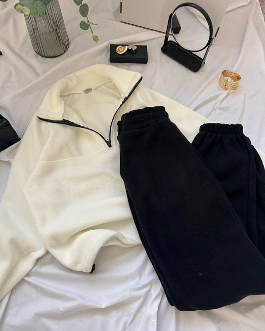 Женский теплый оверсайз костюм двойка: кофта и брюки из двухстороннего флиса Одесса - изображение 2