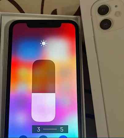 Айфон: iPhone 11 White 64Gb. Київ