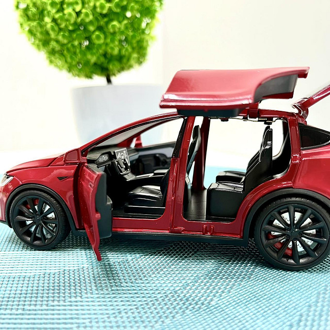 Машина Автосвіт Tesla Model X інерційна відчиняються двері капот багажник 17см Червона (AP-2004) Чернігів - фото 7