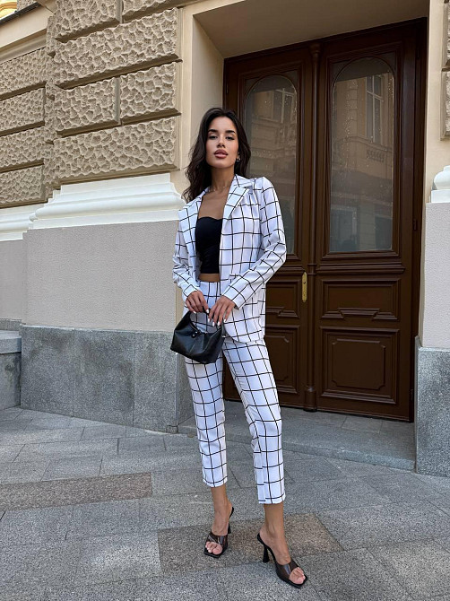 Женский стильный деловой костюм из костюмки Белый, 44 Одесса - изображение 5