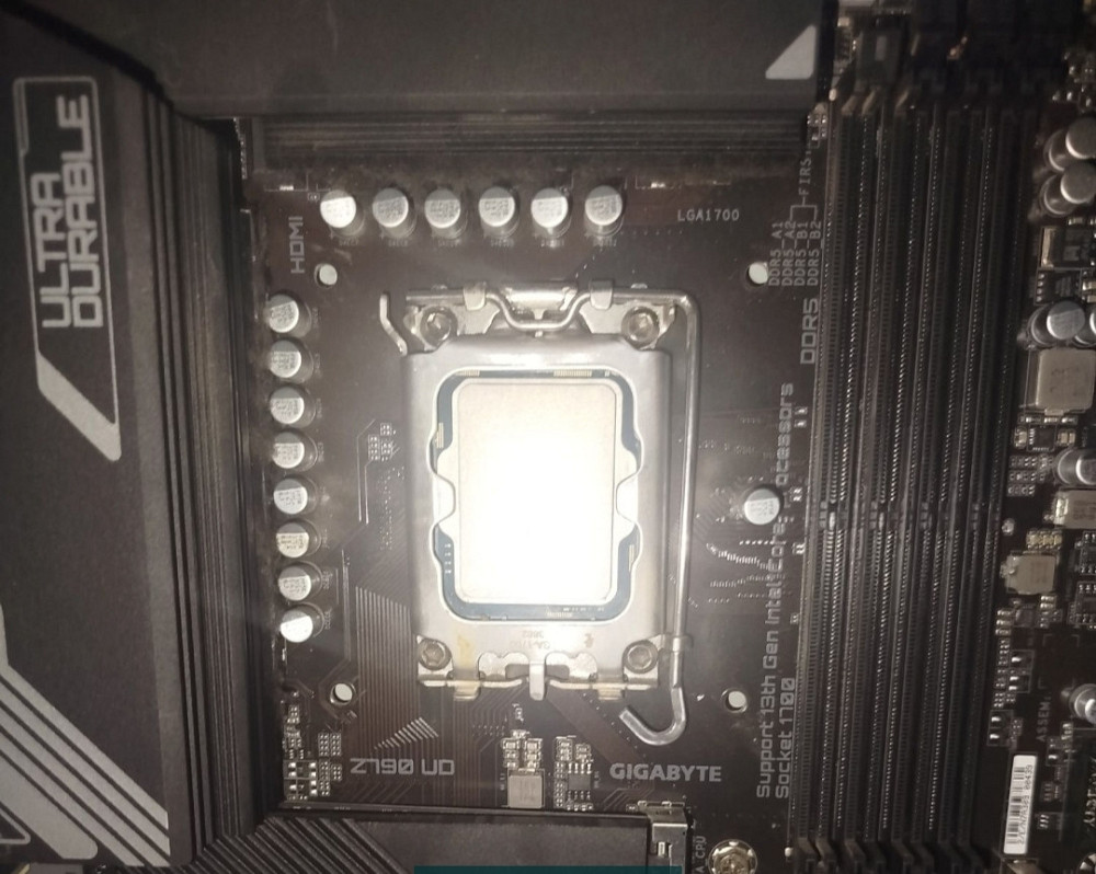 Материнская Плата GIGABYTE Z790 UD DDR5 Киев - изображение 1