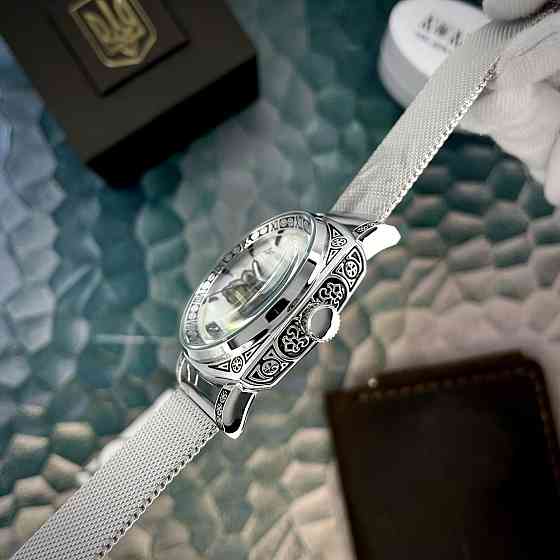 Awarder 021-3D  Де би не був Silver-White Mesh Київ