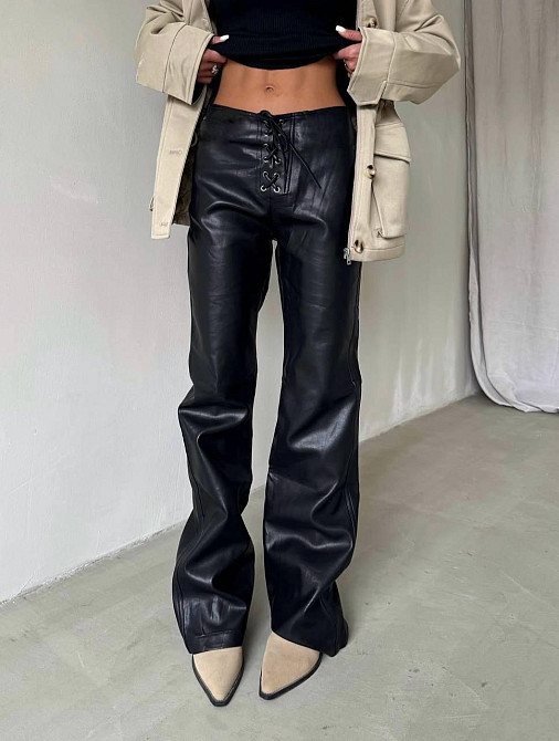 Жіночі шкіряні штани на шнурівці Одеса - фото 3