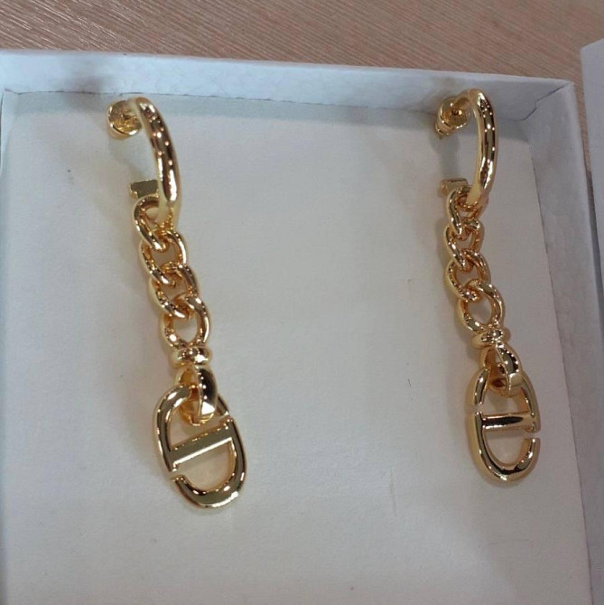 Брендовые серьги Диор/Dior, позолота / Диор серьги с цепочками Одесса - изображение 2