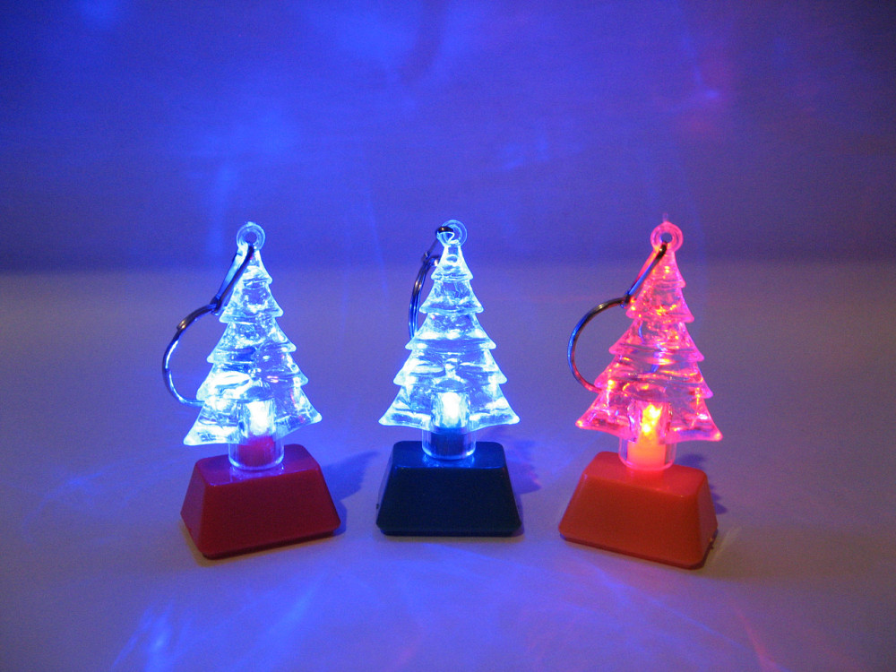 Брелок для ключів Ялинка світиться Київ - фото 1