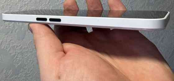 Телефон Nothing Phone 2A 12/256Gb. Milk/ White A142. Київ