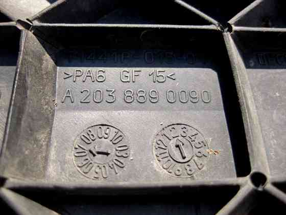 Mercedes-Benz  A2038890090 Верхній кронштейн радіаторної решітки CLC CL203 Sportcoupe C203 Одеса