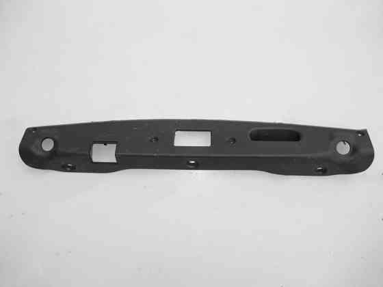 Mercedes-Benz  A2047580002 Внутрішня нижня накладка торця кришки багажника C-Class W204 Одеса