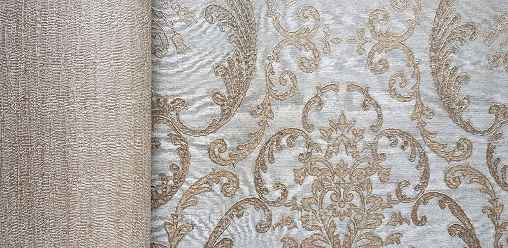 Шпалери вінілові на флізеліні AdaWall Seyyah 1.06х10 завитки вензеля великі структурні золотисті на сіро-беж Київ - фото 2