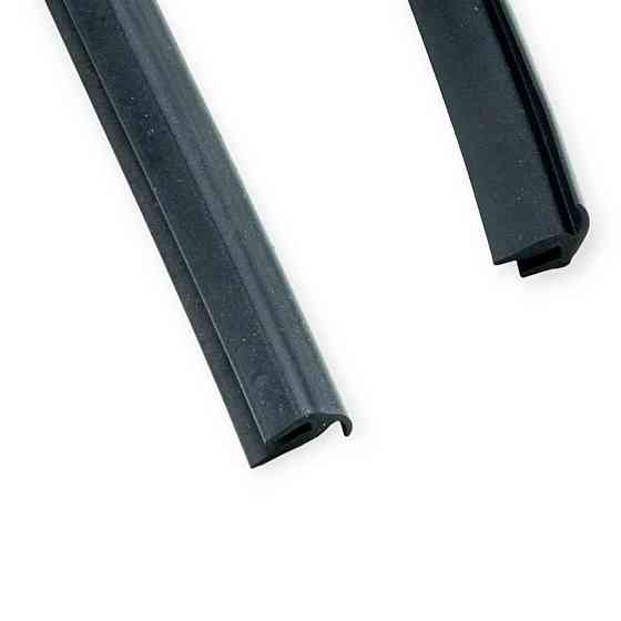 Уплотнитель стекла 2110, 2111, 2112 нижний (1500 мм) лобового Мукачево