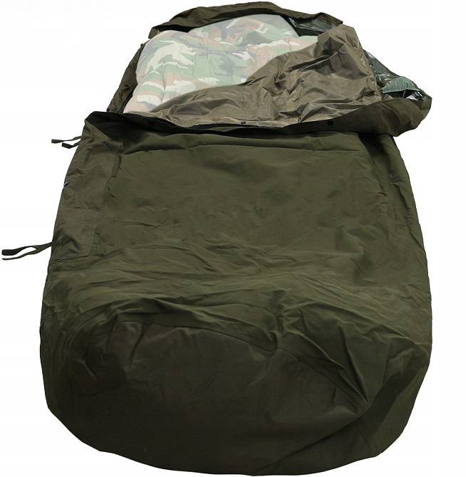 Чехол мембранный на спальный мешок с сумкой Mil-Tec от Sturm 