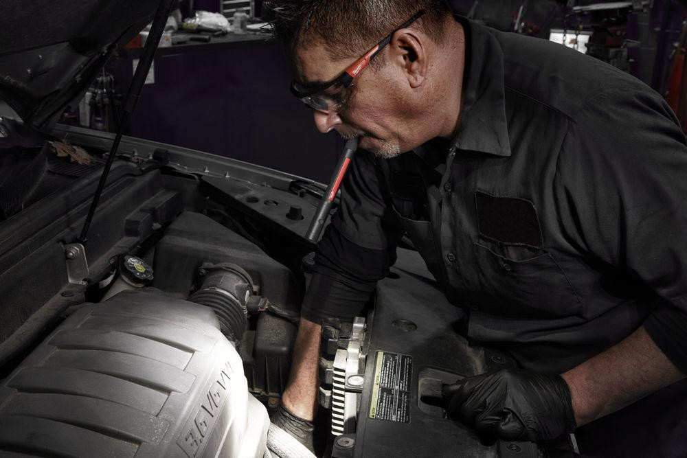 Фонарь компактний с встроенным аккумулятором MILWAUKEE, IR PL250 Одесса - изображение 4