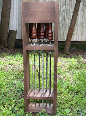 Набор подарочный шампуры для шашлыка с деревянной ручкой в деревянной подставке из 6 штук-длиной 62 см Каменец-Подольский