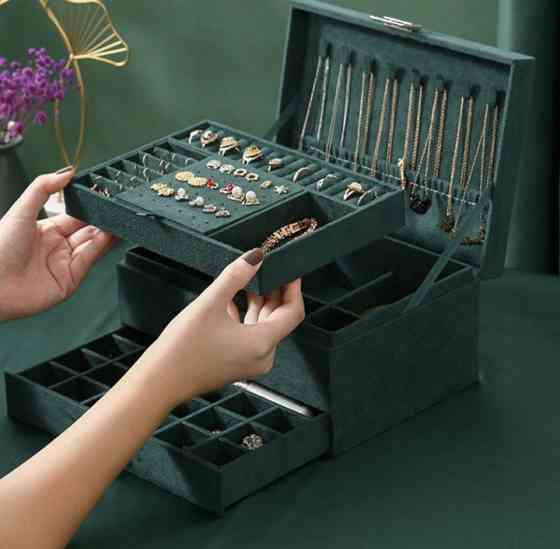 Шкатулка - футляр для хранения драгоценностей с ключом Soulima (21954) Нововолынск