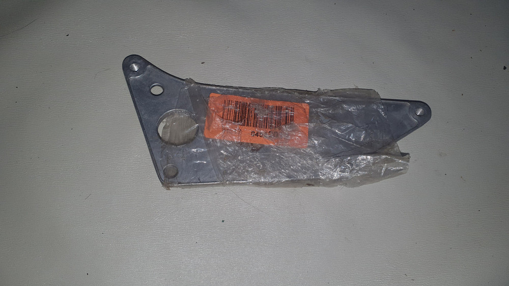 Пластина крепления зеркала левая Газель, Соболь. Дорожная карта. 3310-8201455. Харьков - изображение 1