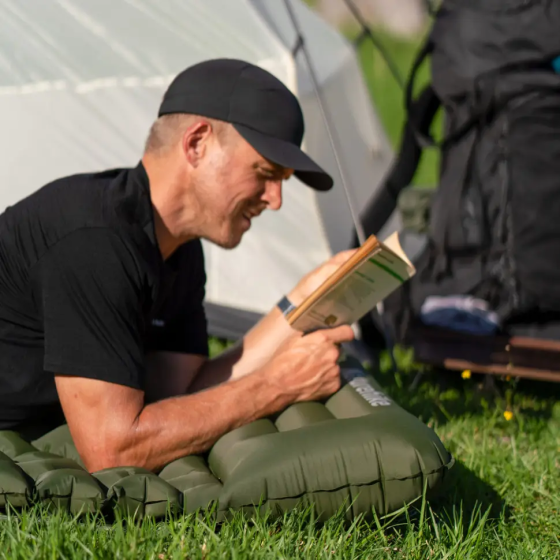 Матрац надувний одинарний Naturehike FC01 з вбудованим ножним насосом (Зелений) Вінниця
