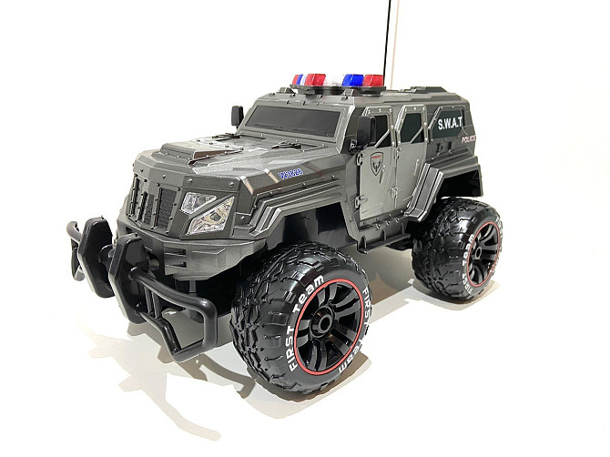 Джип на радіовиправленні Bambi SWAT поліція Серий (W3828) Чернігів - фото 1