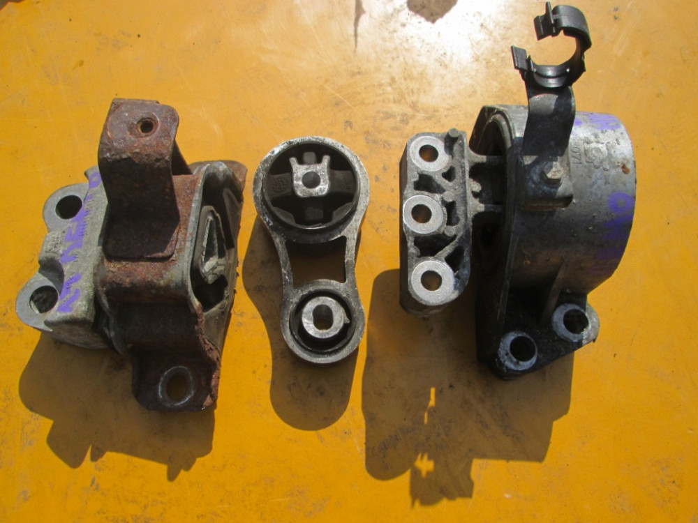 Подушка двигуна Citroen Nemo 1.4 hdi 2008-2014 Ковель - фото 1