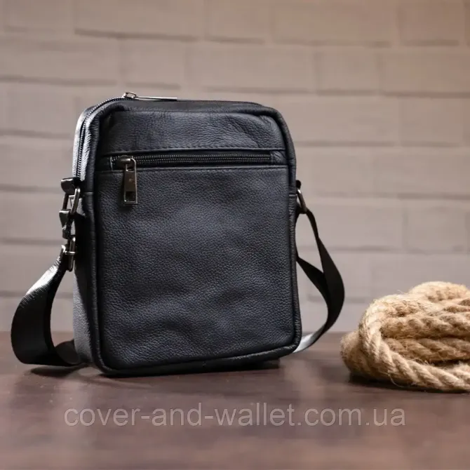Маленькая мужская вертикальная сумка из натуральной кожи черного цвета Leather Collection Киев - изображение 9