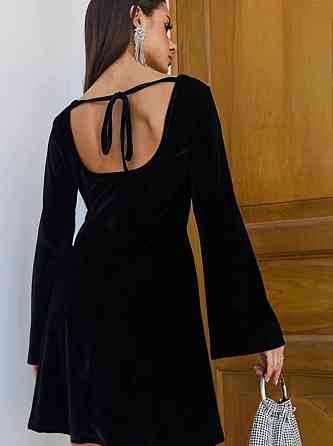 Жіноче маленьке чорне плаття з відкритою спинкою велюр на трикотажі 48/52 Одеса