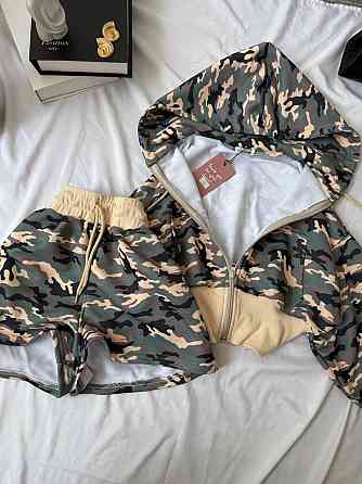 Женский принтованный костюм двойка: укороченная кофта и шорты в милитари стиле петля + рибана Хаки, 42/44 Одесса