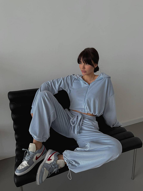 Жіночий м'який прогулянковий костюм-двійка: кофта та штани з велюру Блакитний, 46/48 Одеса - фото 6