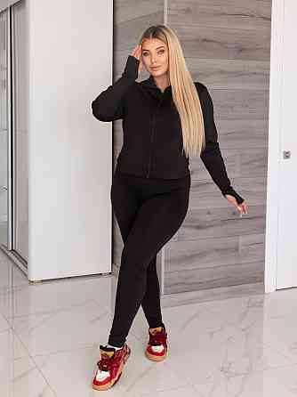 Женский костюм для спорта и фитнеса 