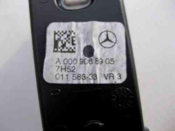 Mercedes-Benz  A0009068905 7H52 Плафон на задній лівій ручці стельовий сірий C-Class W205 GLC X253 Coupe C253 Одеса