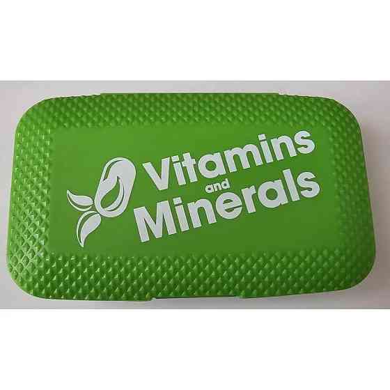 Таблетниця салатова з написом " Vitamins and Minerals" Луцьк