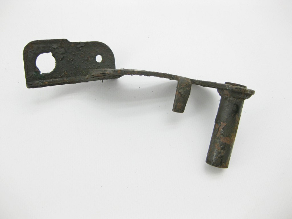 Mercedes-Benz  A2204202386 Тримач гальмівної трубки на передньому лівому супорті S-Class W220 4matic Одесса - изображение 6