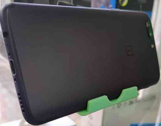 Телефон OnePlus 5 , 6/64Gb. Киев