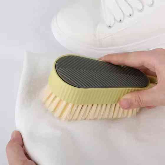 Портативная щетка для чистки вещей из замши, кашемира Винница