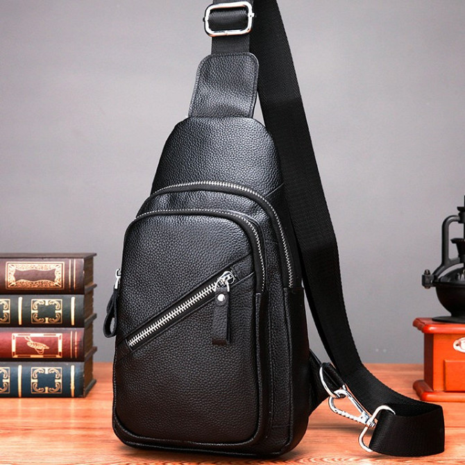 Чоловічий слінг сумка через плече шкіряна чорна Tiding Bag 33737 Кам'янське - фото 1
